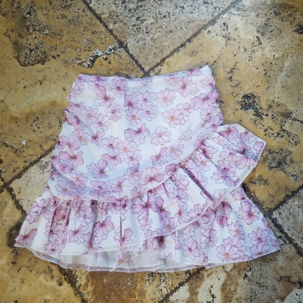 New Shein White Pink Floral Skirt Ruched Ruffle Mini Womens Summer Feminine Cute